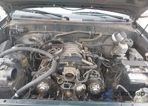 2006 Toyota Tundra Sr5 V8 from USA, damaged, VIN 5TBET34176S541661